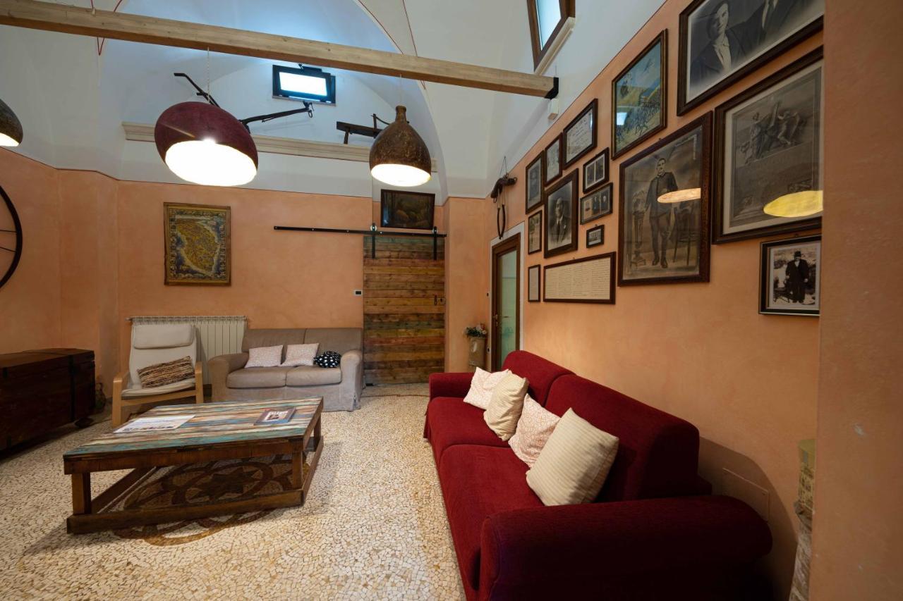 B&B Palazzo La Traja กาเยียโน เดล คาโป ภายนอก รูปภาพ