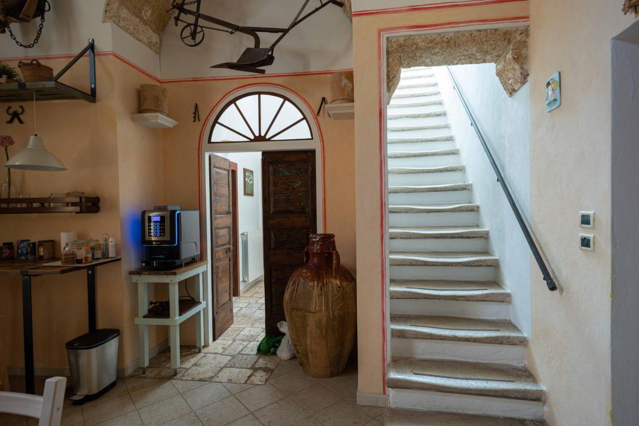 B&B Palazzo La Traja กาเยียโน เดล คาโป ภายนอก รูปภาพ